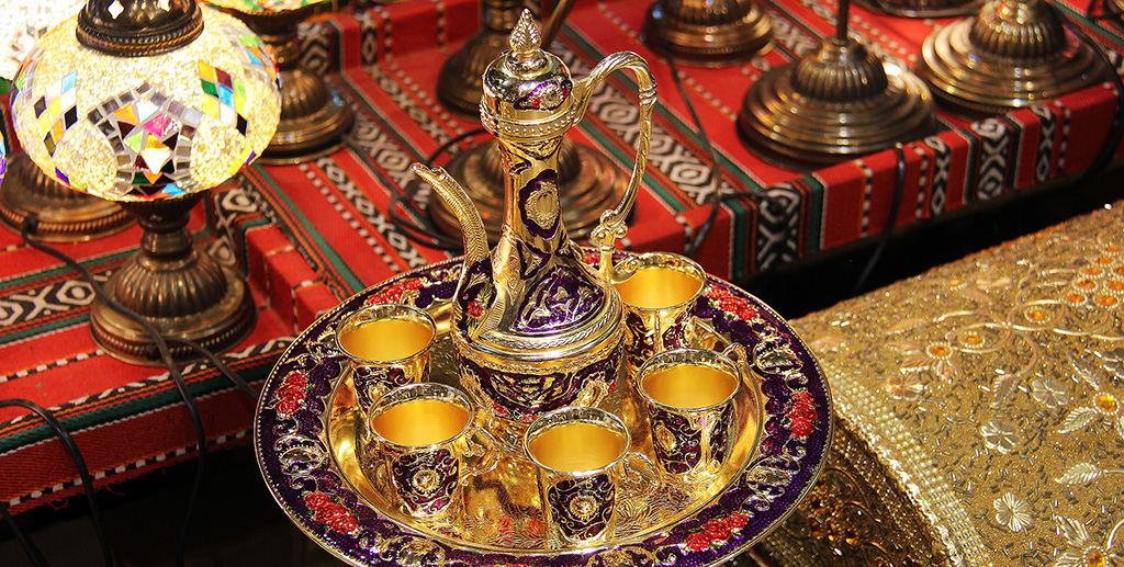 Tunisian Tea set in a souk